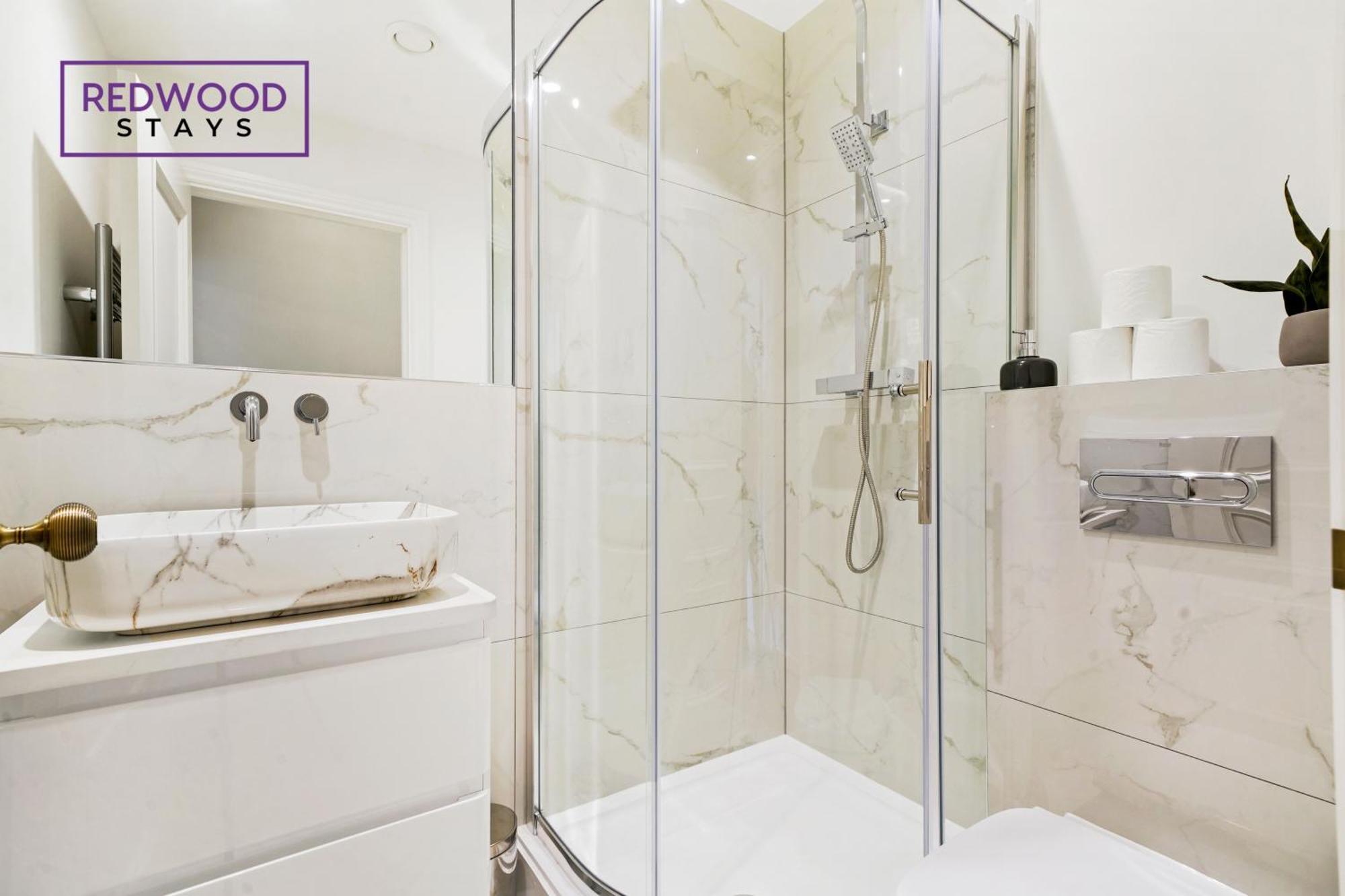 Top Quality 2 Bed 1 Bath Apartments For Contractors By Redwood Stays Reading Zewnętrze zdjęcie