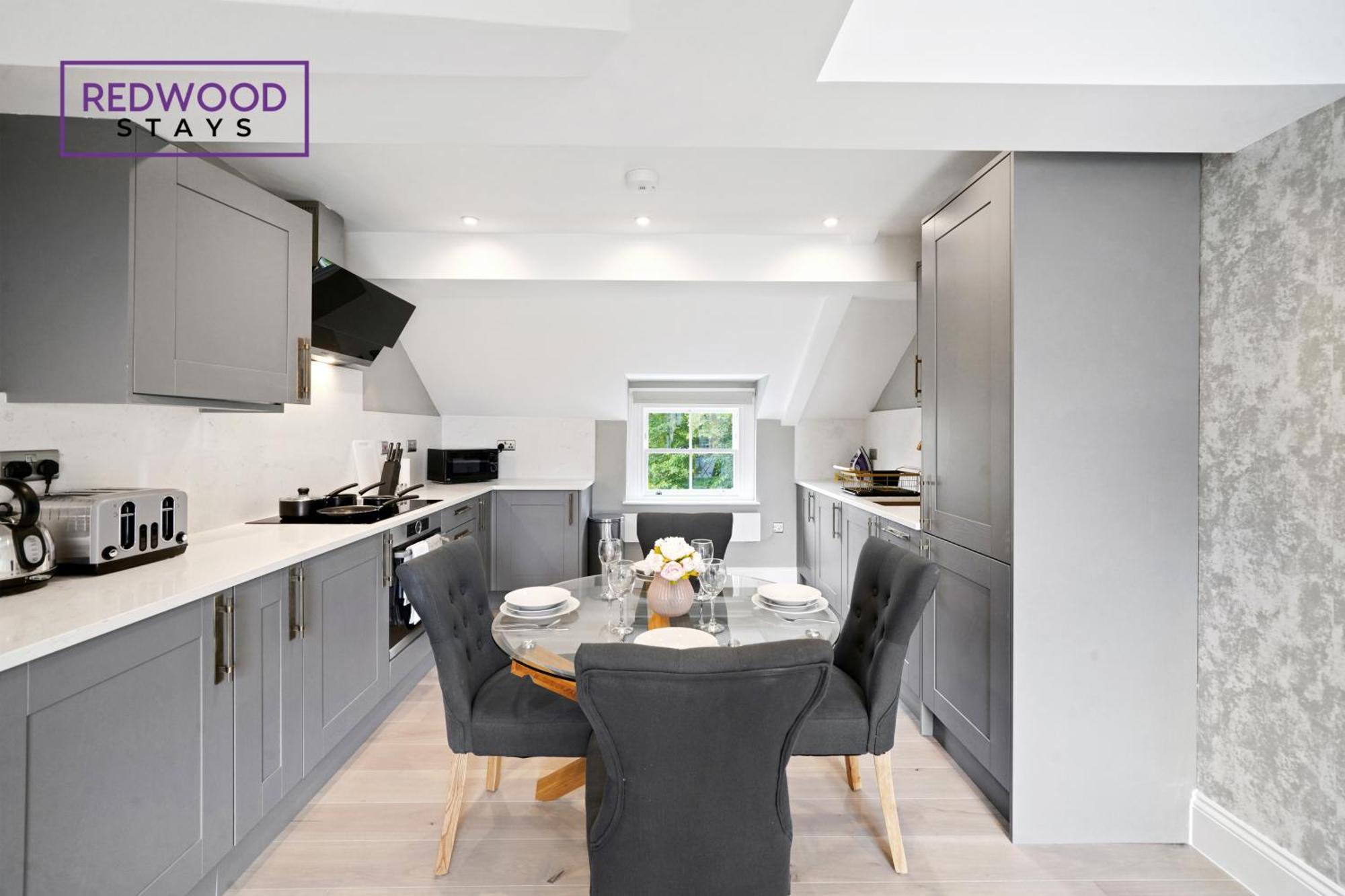 Top Quality 2 Bed 1 Bath Apartments For Contractors By Redwood Stays Reading Zewnętrze zdjęcie
